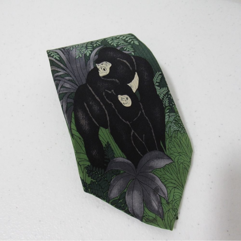 Vintage 1991 World Wildlife Fund Mountain Gorillas Tie 100% Silk